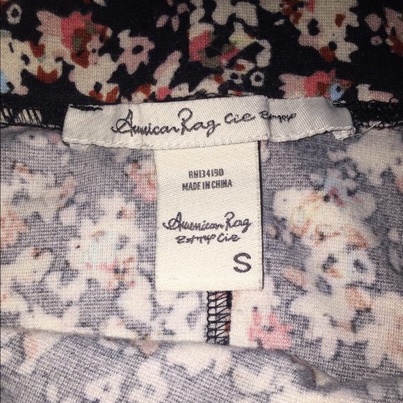 American Rag flower mini skirt - Picture 3 of 3